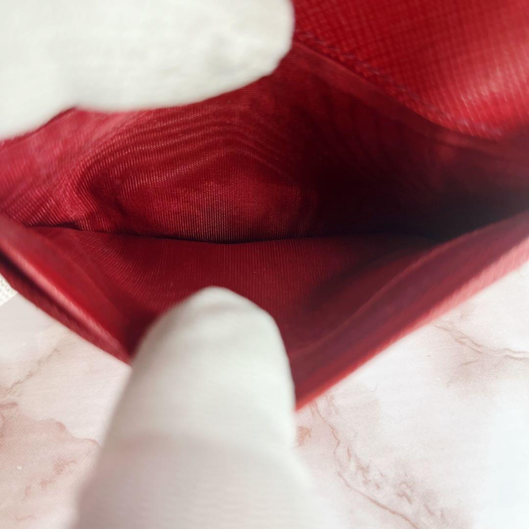 【美品】PRADA 二つ折り財布　折り財布57