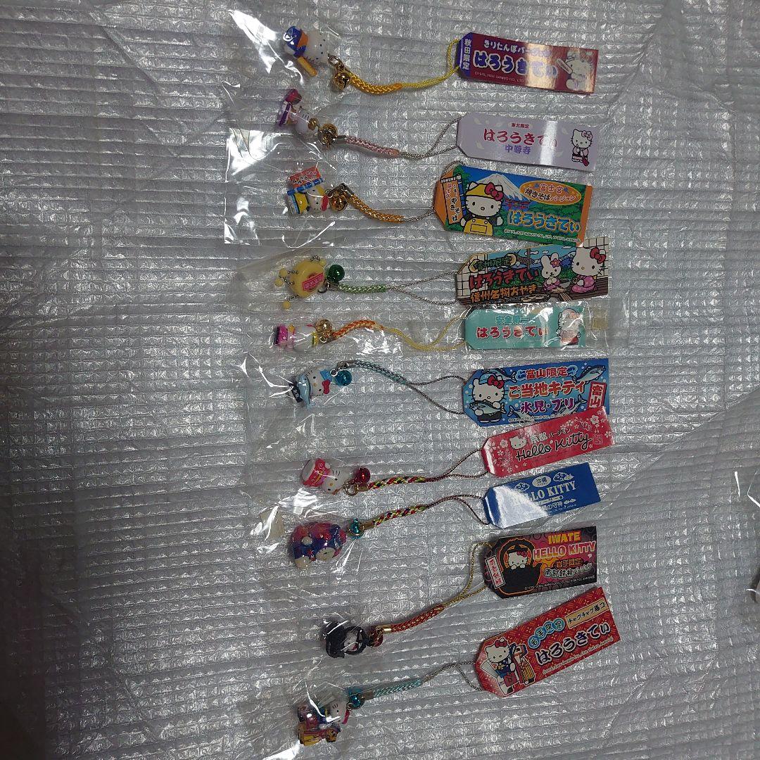 ハローキティストラップ109個セット海外限定品等