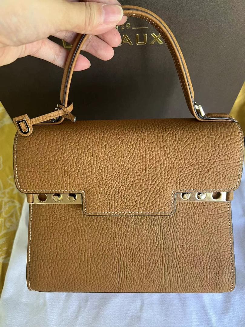 超美品 デルヴォー タンペート TEMPETE PM