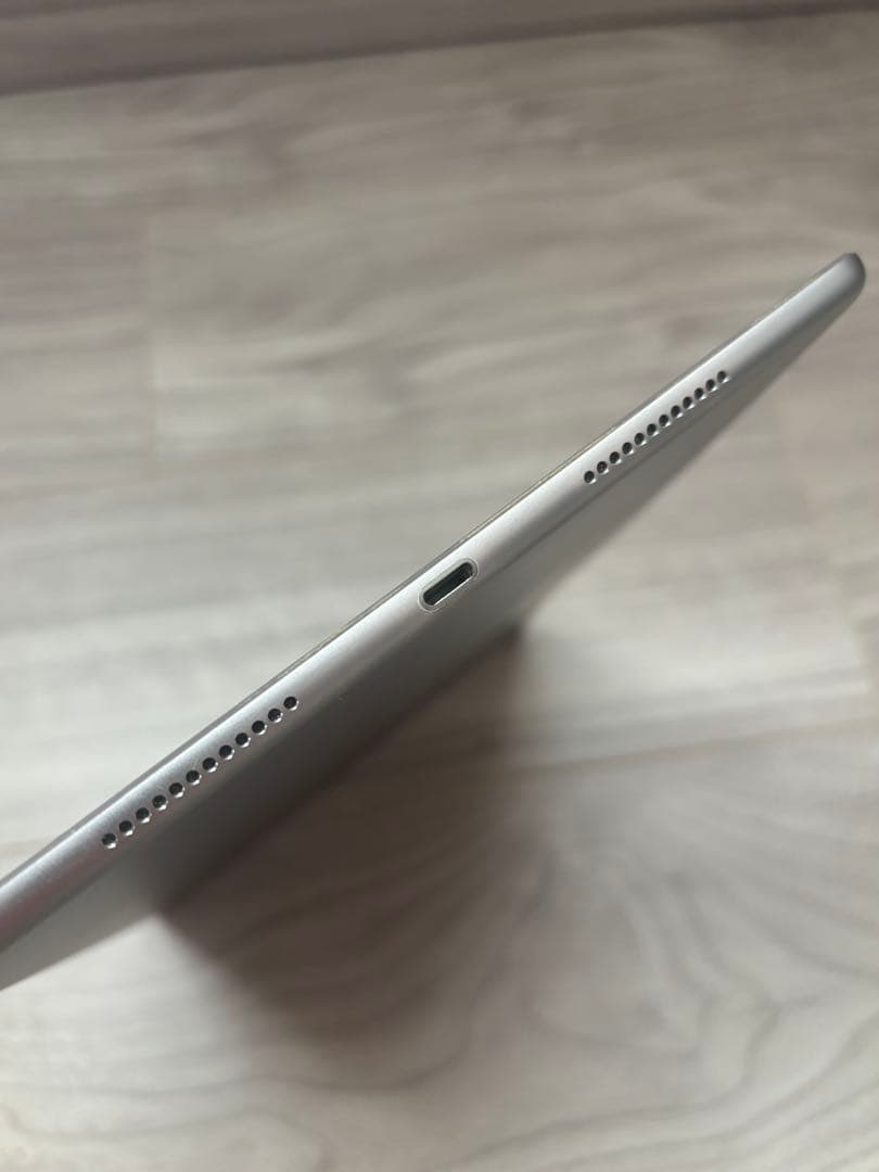 iPad Pro 9.7 （256GB、Wi-Fi、スペースグレイ）