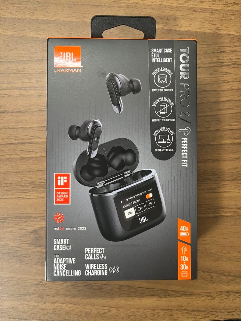 JBL ワイヤレスイヤホン 充電ケース付き ブラック　右耳のみ　箱あり