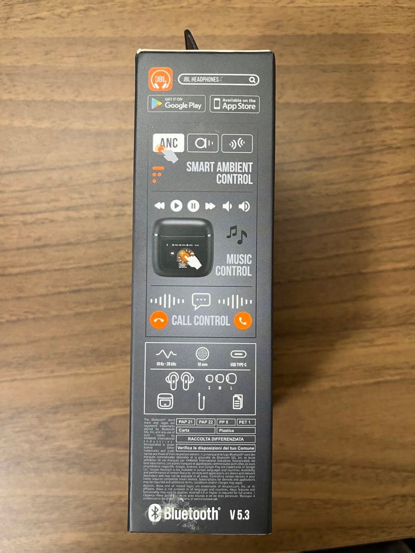 JBL ワイヤレスイヤホン 充電ケース付き ブラック　右耳のみ　箱あり