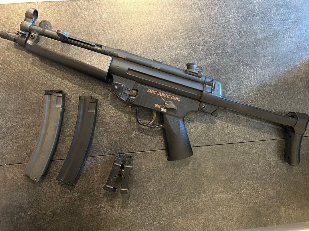 【美品】東京マルイ MP5A5 スタンダード 箱・多弾マガジン・クランプ付