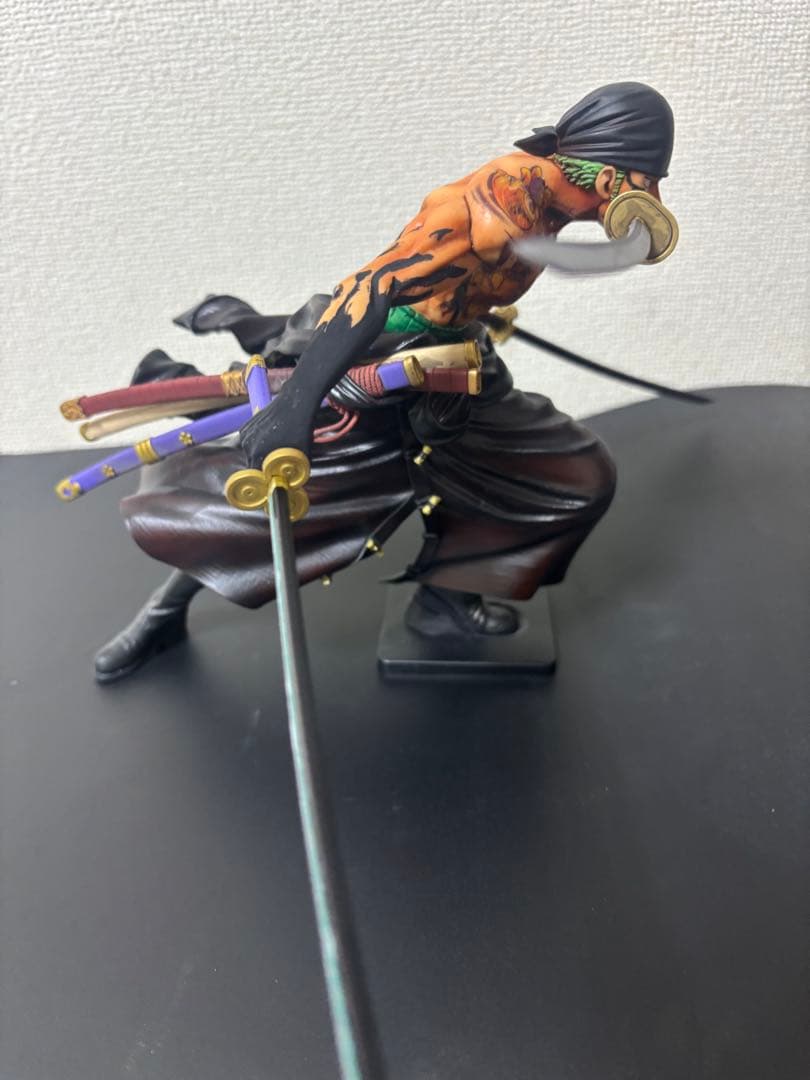 ワンピース　グランディスタ　ゾロ　フィギュアリペイント