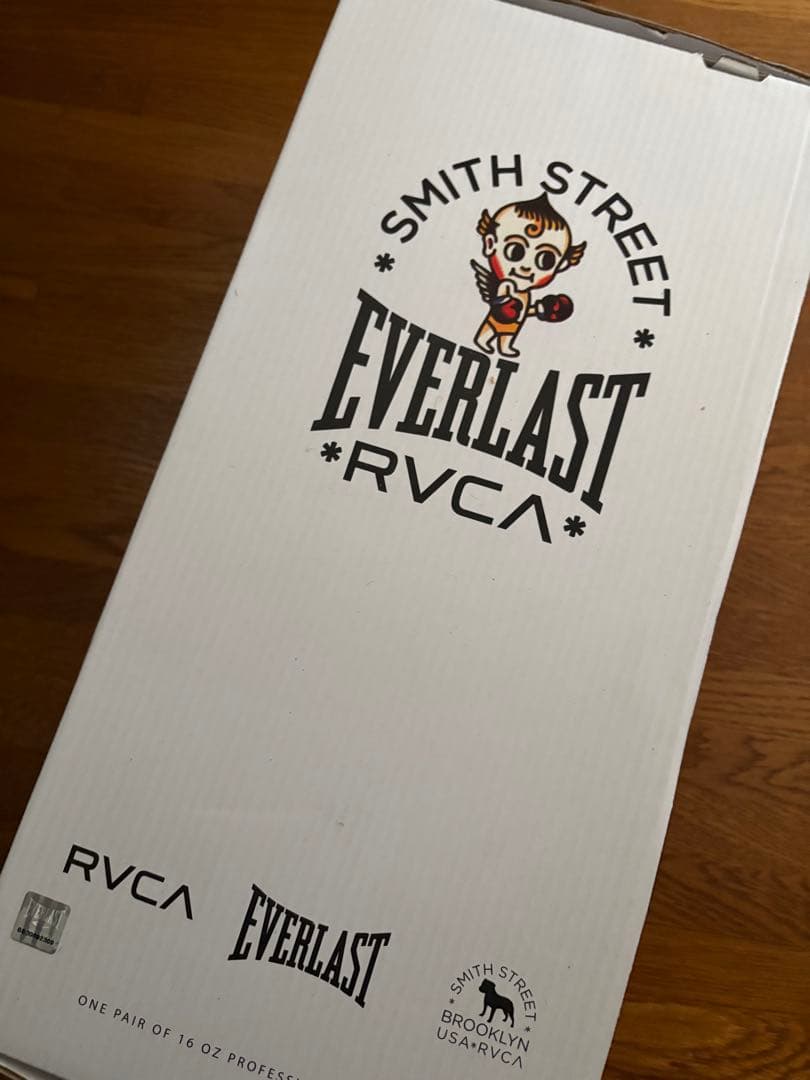 EVERLAST SMITH STREET ボクシンググローブ 16 oz