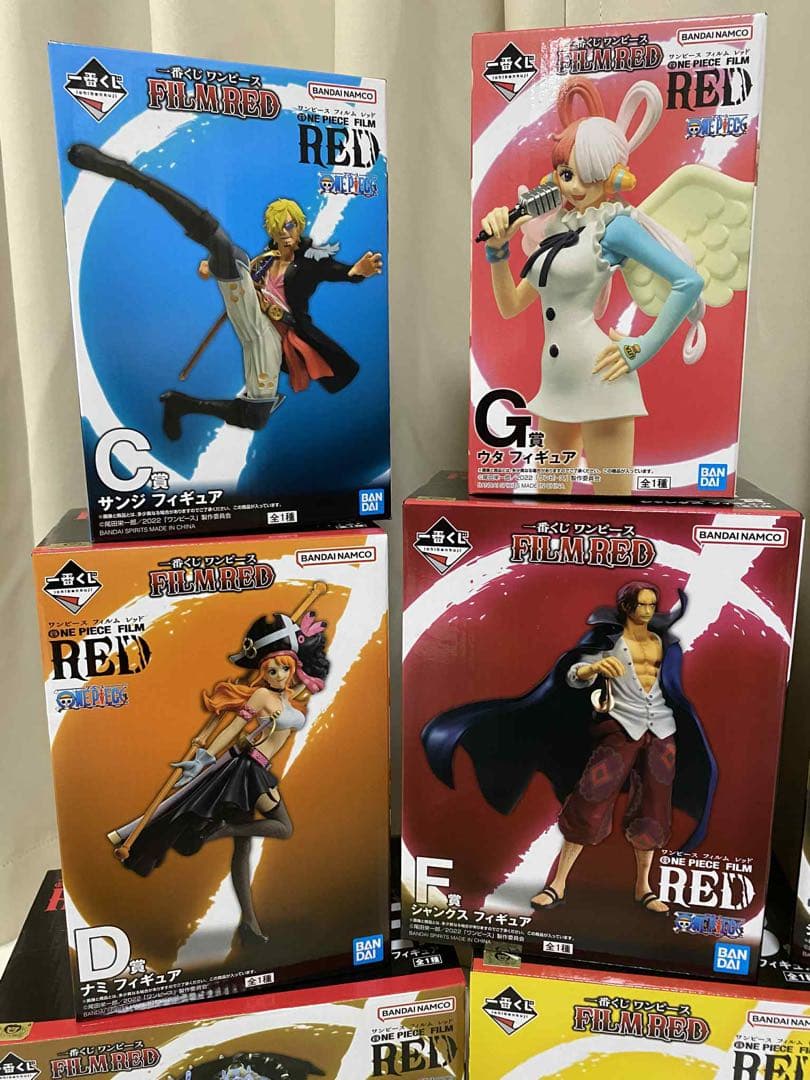 ワンピース FILM RED フィギュア８セット‼️