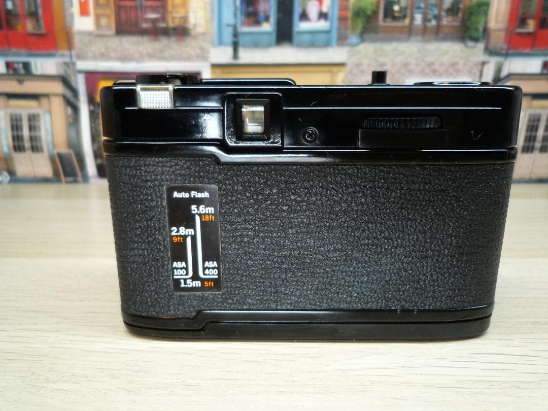 ☆ストロボ付きハーフカメラ☆ OLYMPUS PEN EF　㉗