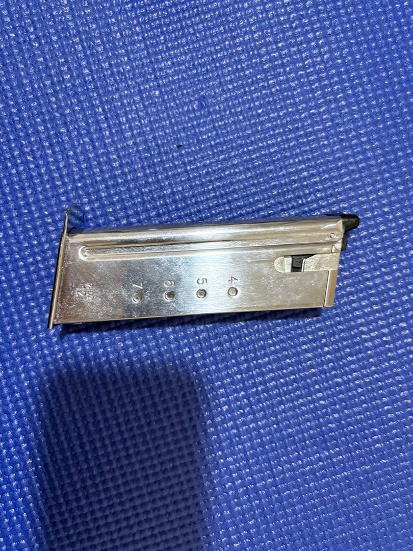 東京マルイ　デザートイーグル　シルバー　ケース付　ガスブローバック