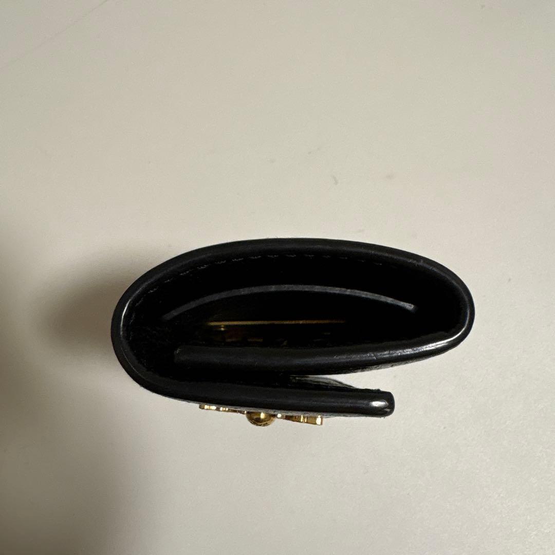 GUCCI グッチ キーケース 蜂モチーフ ブラック レザー