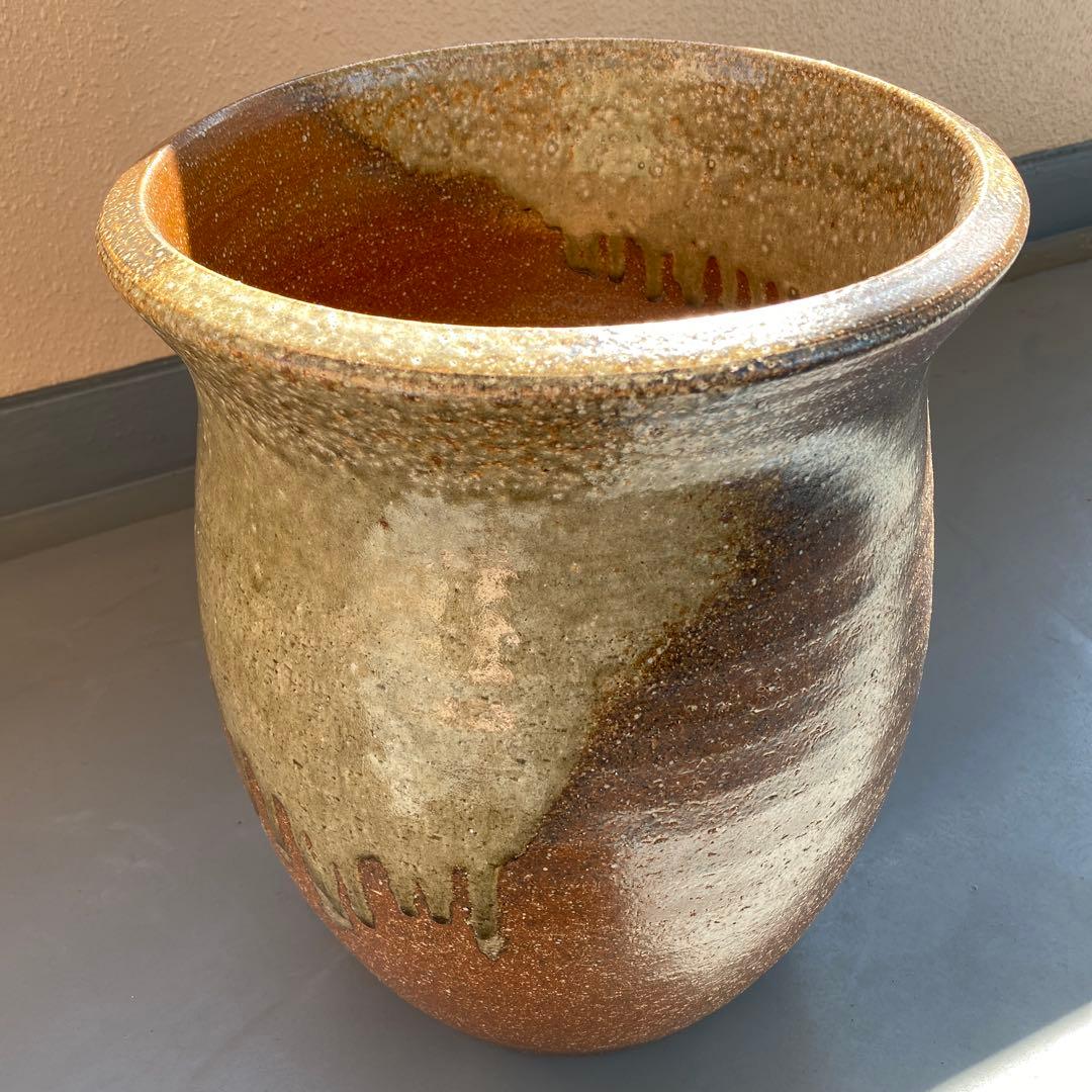 信楽焼き灰釉壷型陶器傘立て植木鉢