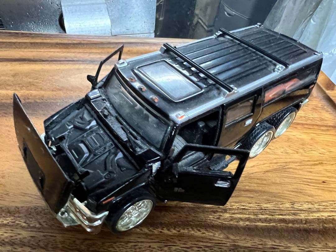 希少　HUMMER H2 6輪　ミニカー