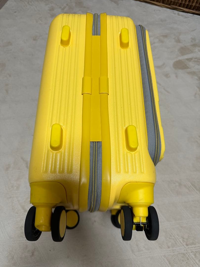 旅行かばん・小分けバッグ INV30 Sunny Yellow 21L Coin-Locker