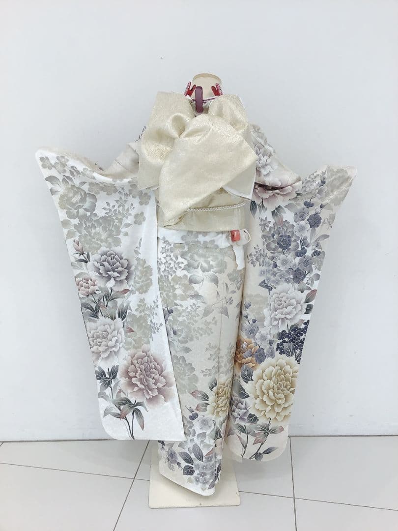 カリスト　振袖(仕立て代込み)と帯のみ