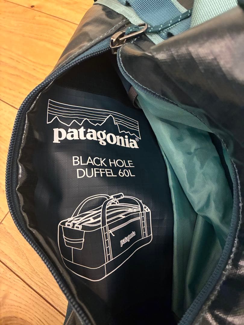 patagonia ブラックホール ダッフル 60L ダークグリーン 2WAY