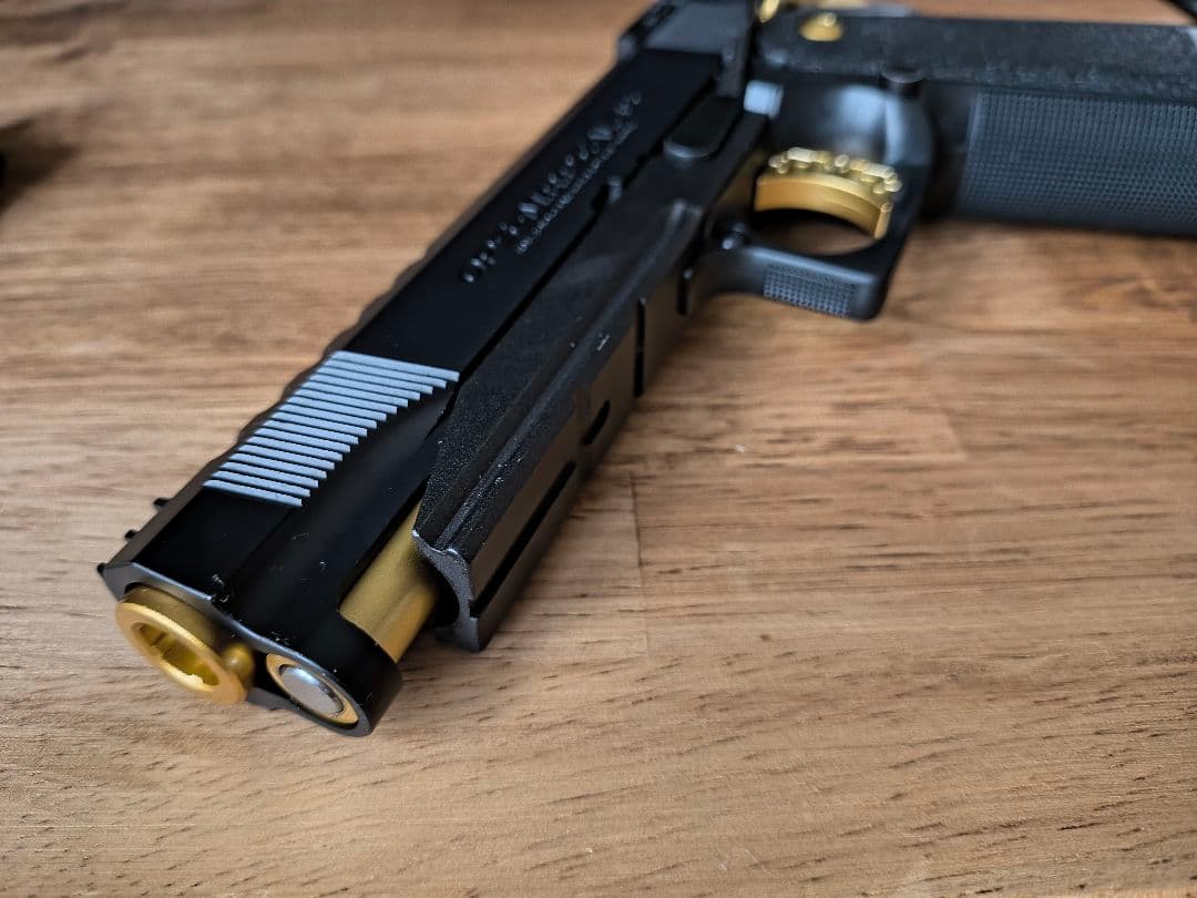 東京マルイ ハイキャパ5.1 ゴールドマッチ ガスブローバック 追加マガジン付き