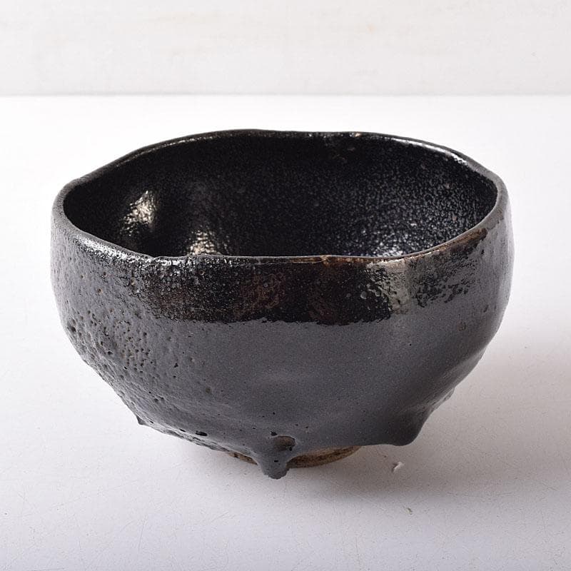 茶道具　九代楽吉左衛門　了入作　黒楽茶碗　十二代楽吉左衛門極め箱　M　R8353