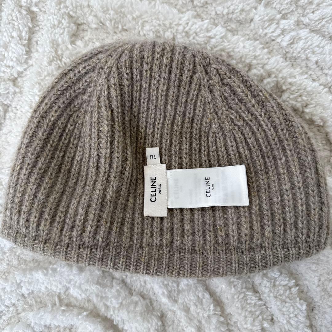 CELINE ベージュニット帽 Cロゴ刺繍