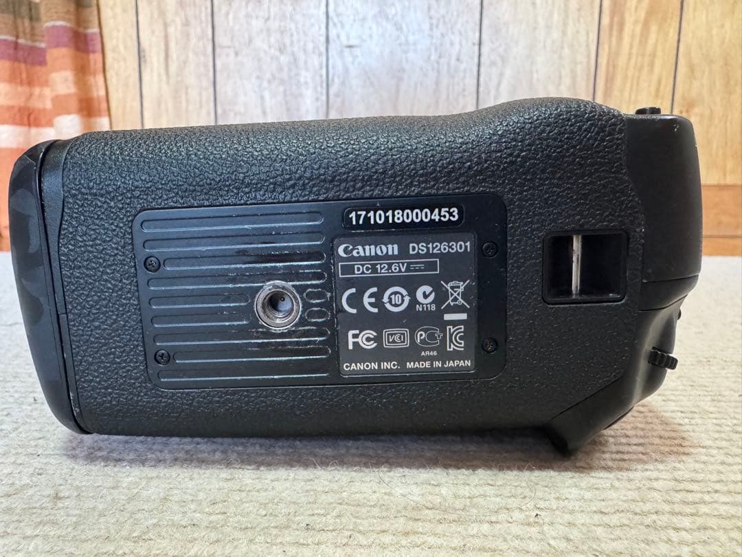 【最終値下】Canon EOS-1DX ボディ日本製/シャッター73,000以下