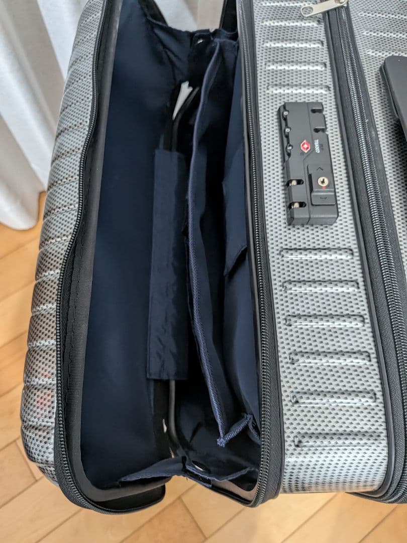 [エース] スーツケース フロントポケット付き キャリーケース Mサイズ