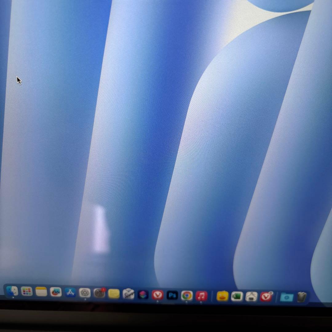 MacBook Air M2 ケース付き