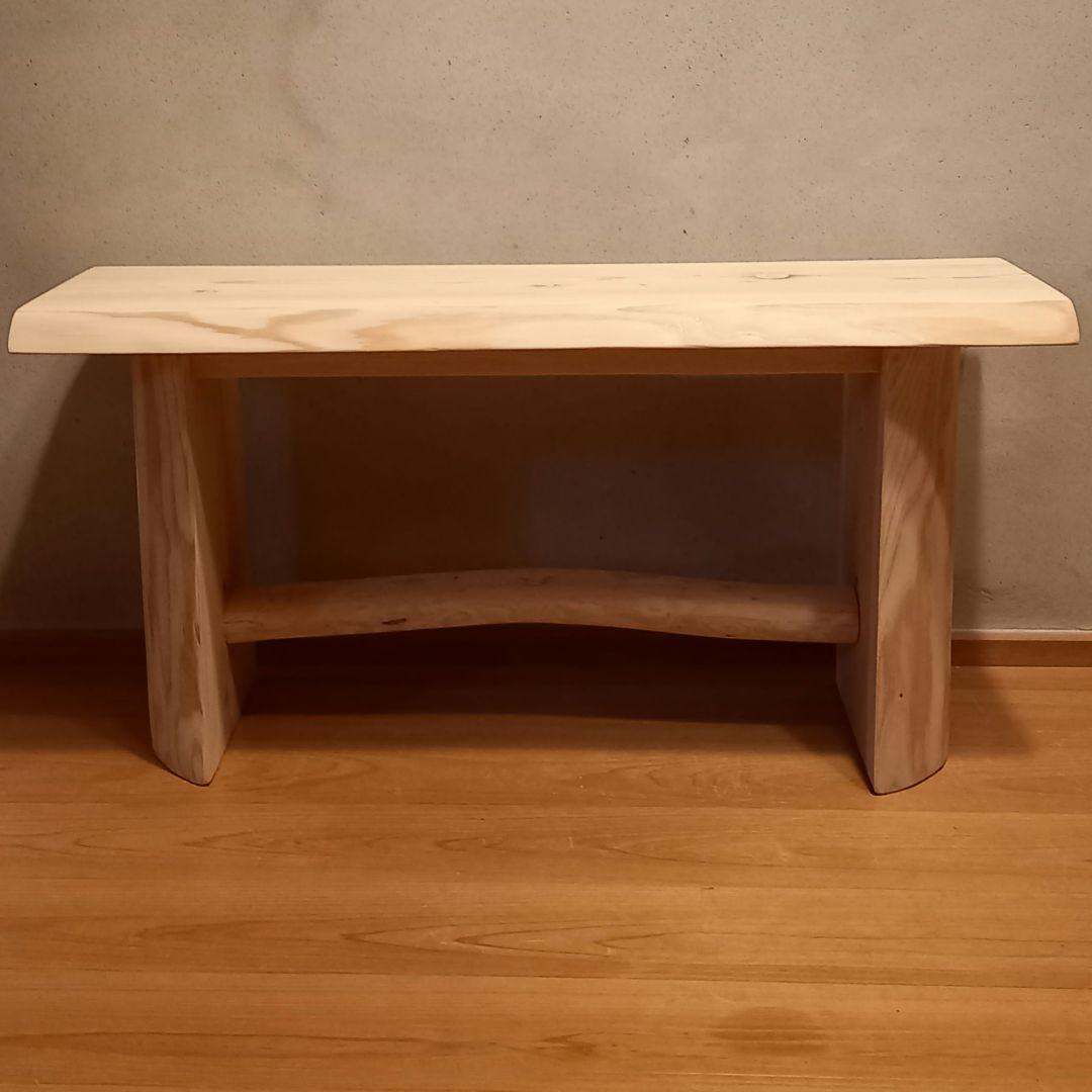 一点物　国産杉スツール、ベンチ　無垢一枚板&丸太半割りログ脚、湾曲枝部材使用