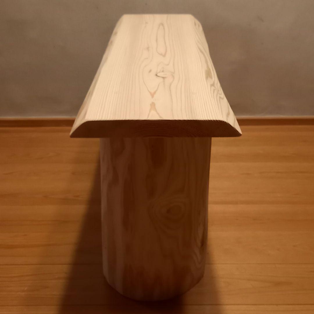 一点物　国産杉スツール、ベンチ　無垢一枚板&丸太半割りログ脚、湾曲枝部材使用