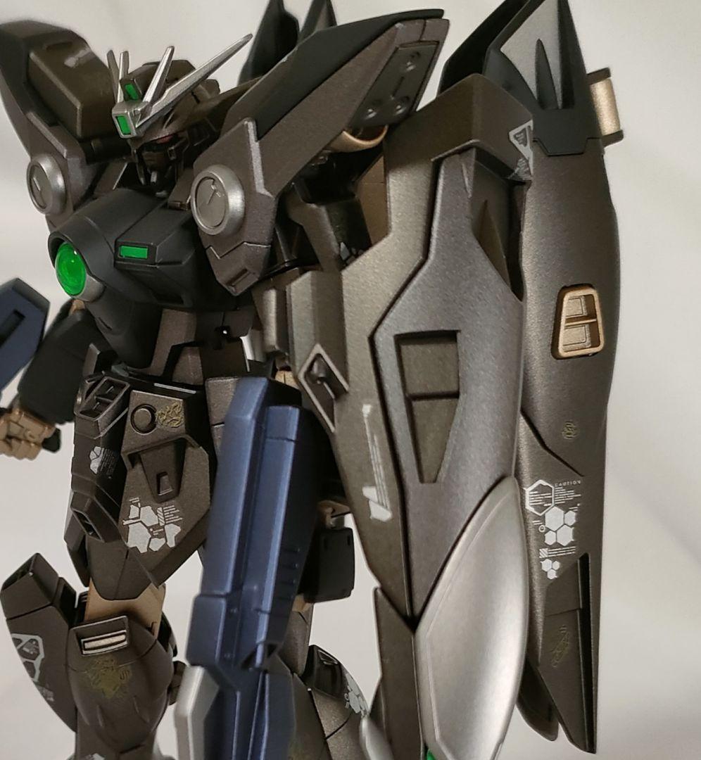 ガンプラ 塗装済完成品 HGAC 1/144 ウイングガンダムゼロ