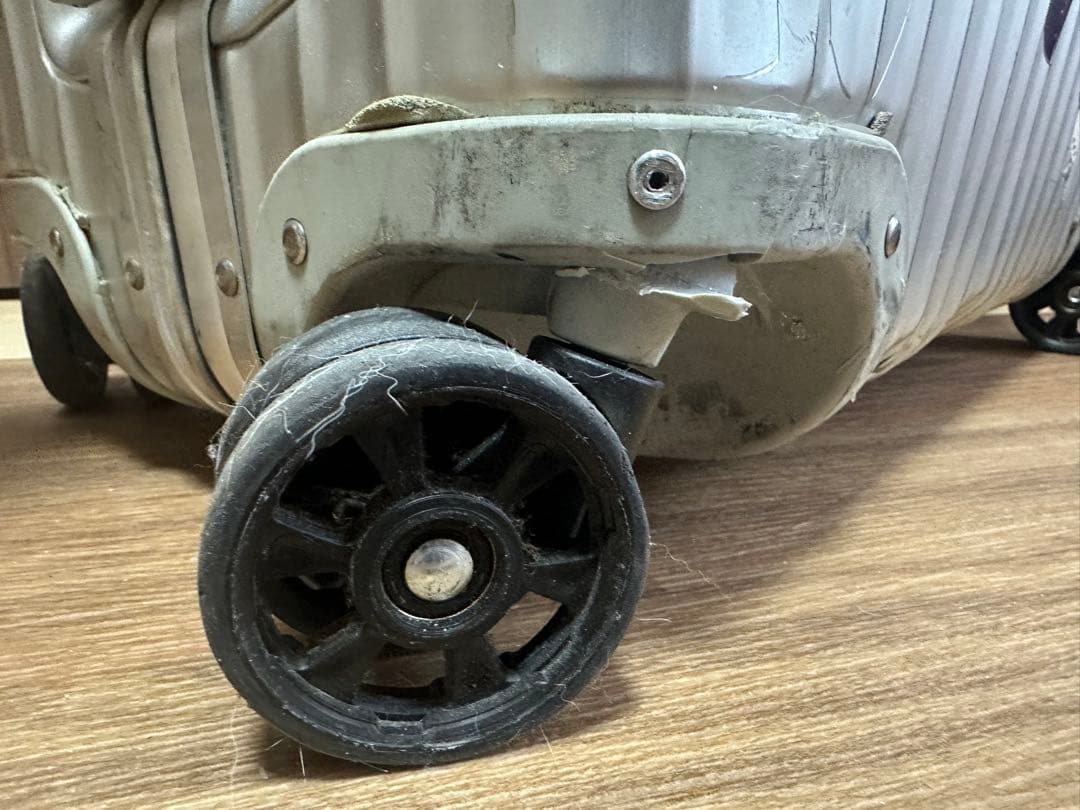 リモワRIMOWA トパーズ82リットル