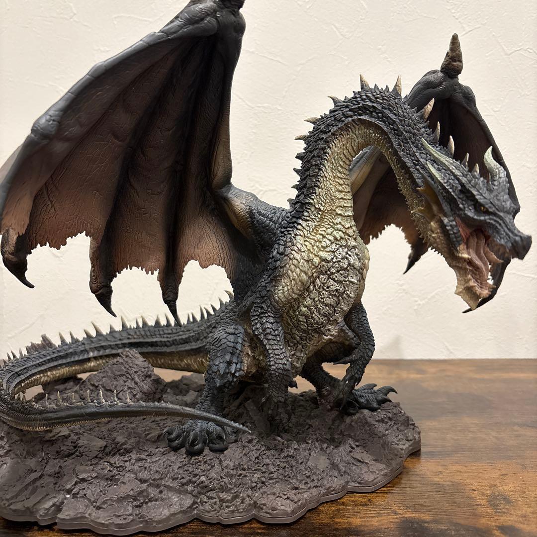 黒龍ミラボレアス