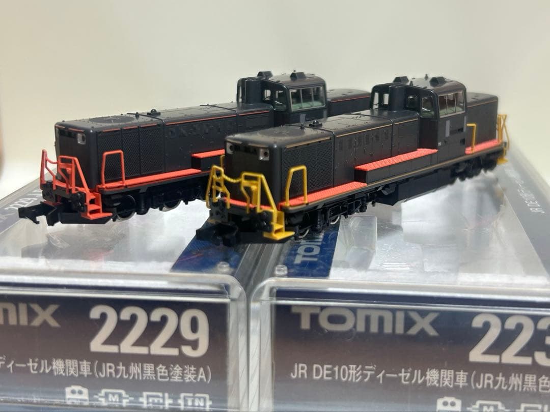 Nゲージ　TOMIX 2229 2230 DE10 JR九州黒色塗装　A B