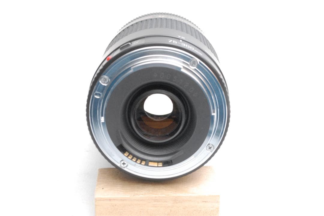 CANON ZOOM LENS EF 75-300mm 1:4-5.6 ⅡUSM