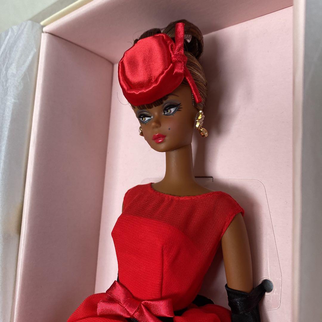 【未使用品】バービーファッションモデルコレクション　リトルレッドドレス