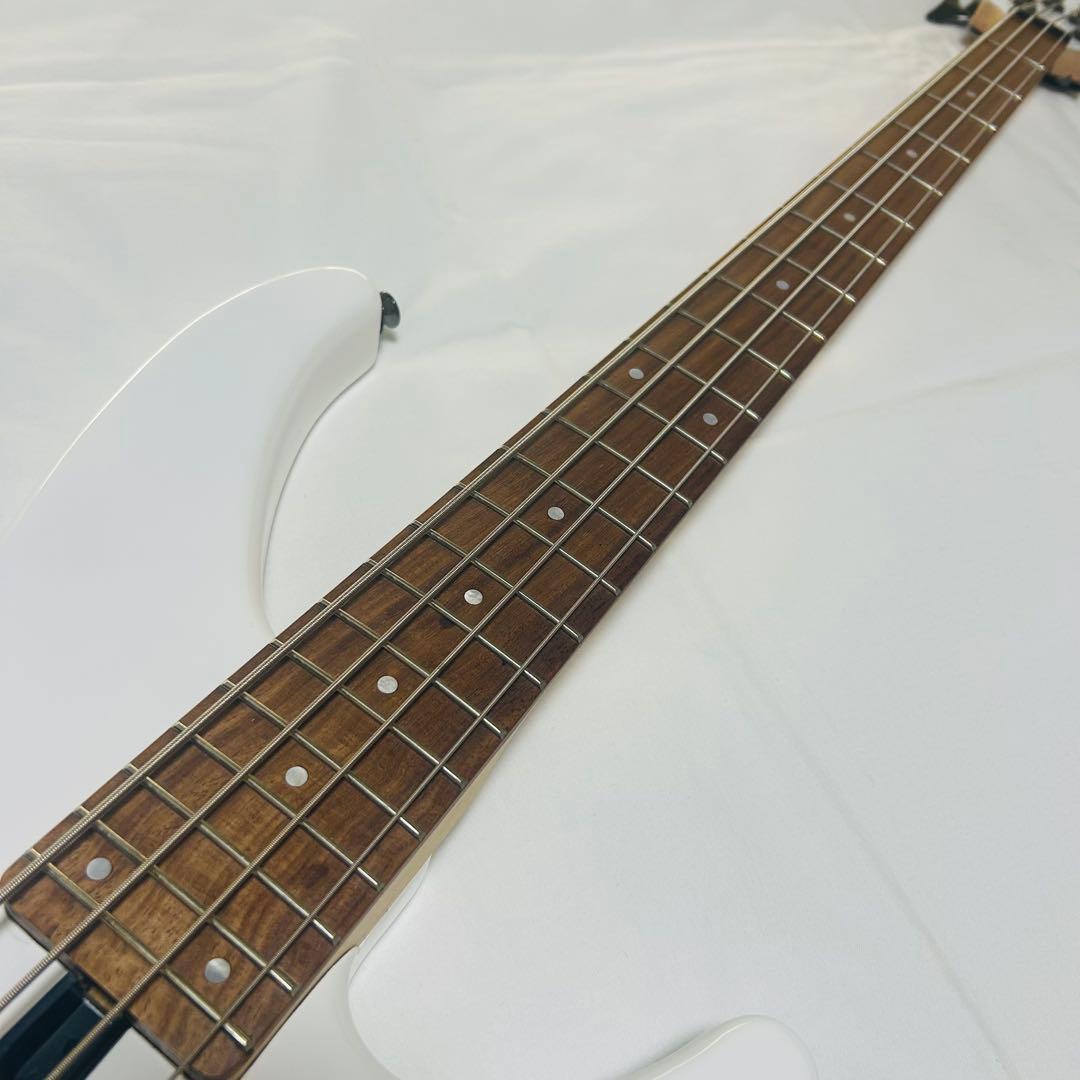YAMAHA ヤマハTREX304 エレキベース　白　ホワイト　希少