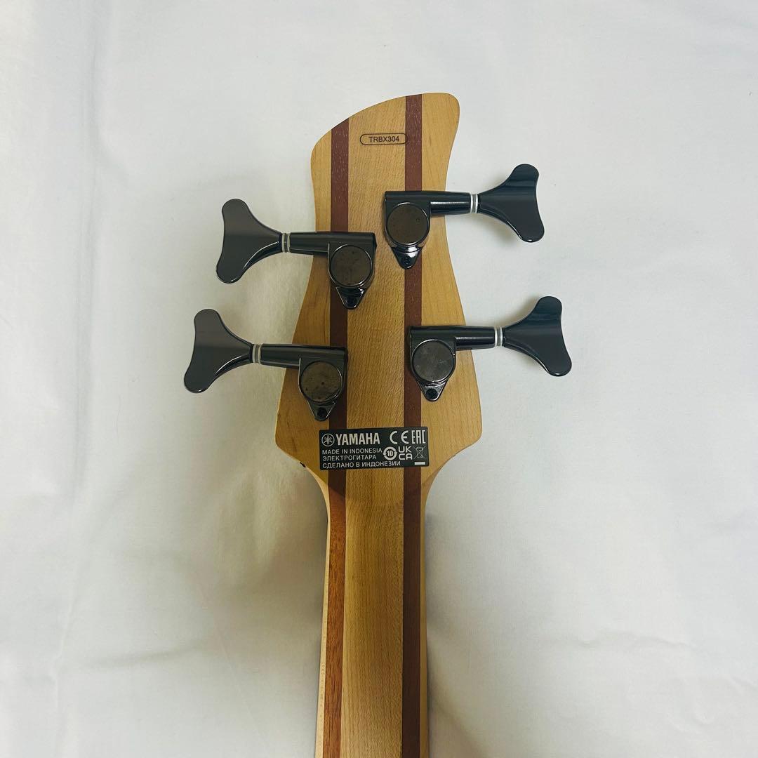 YAMAHA ヤマハTREX304 エレキベース　白　ホワイト　希少