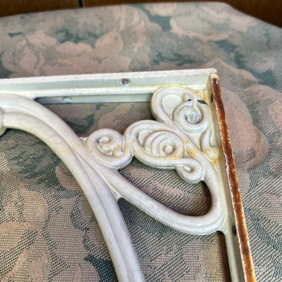 貴重アンティーク エレガントなアイアンブラケット/棚受け/ハンギング アイボリー