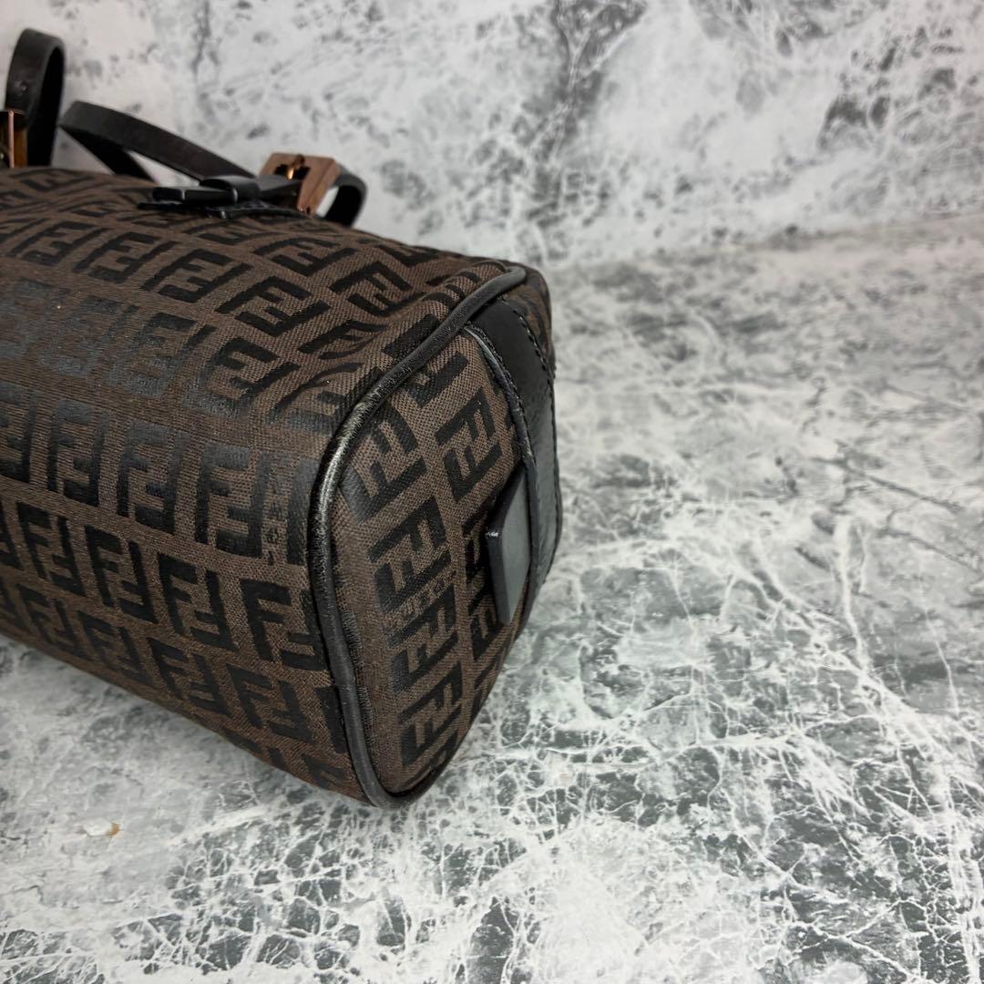 ✨FENDI✨　フェンディ　ハンドバッグ　ミニバッグ　ワンショルダーバッグ