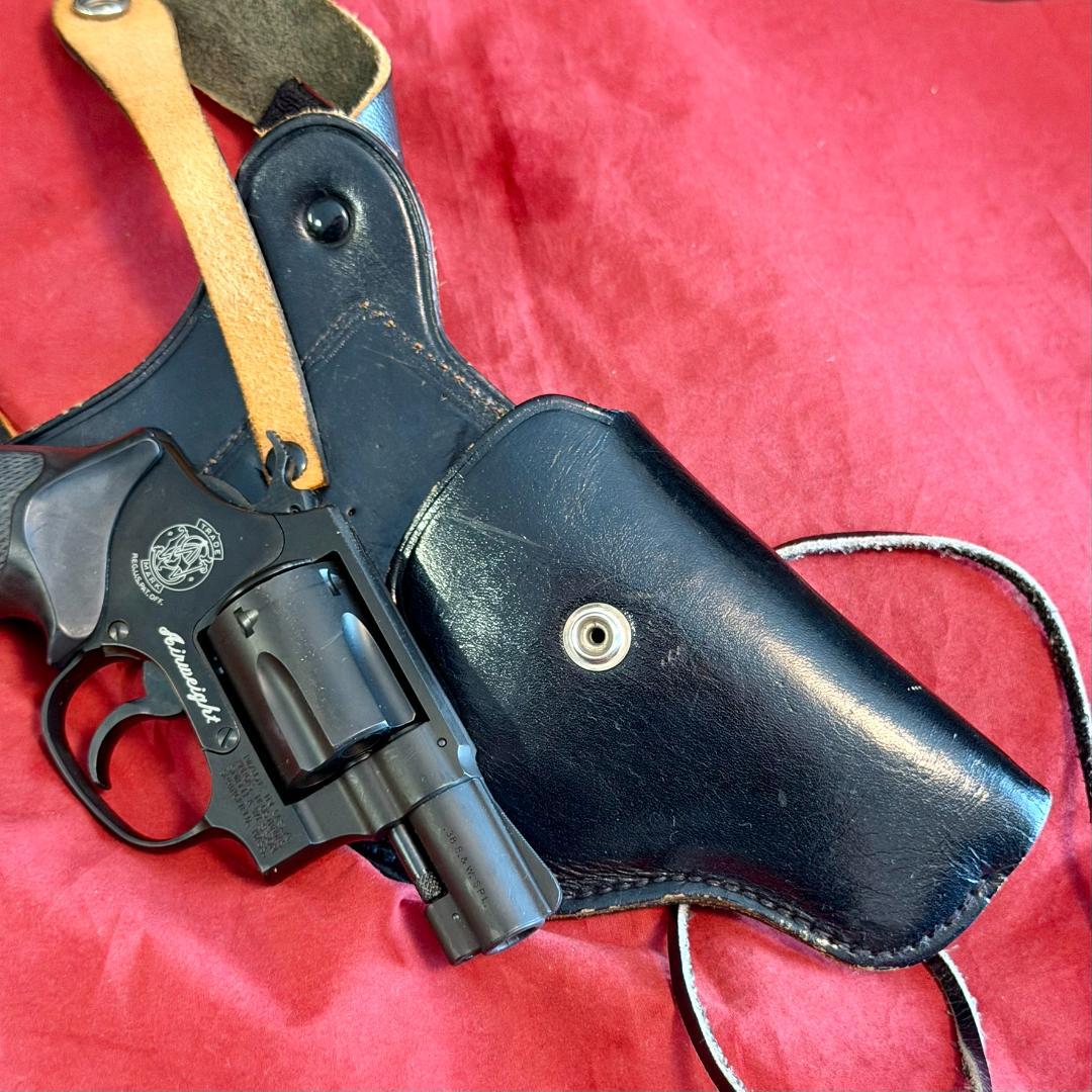 整備済 私服警察官用 革製 ショルダーホルスター スナブノーズ リボルバー 用