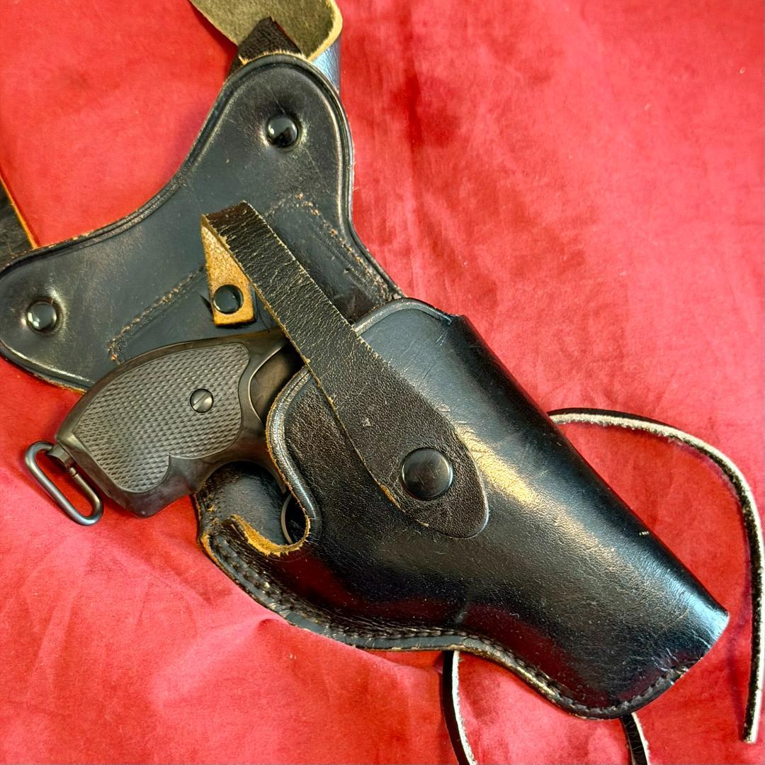 整備済 私服警察官用 革製 ショルダーホルスター スナブノーズ リボルバー 用