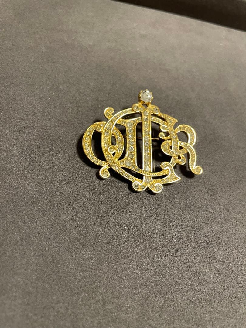 DIOR ブローチ　【未使用品】