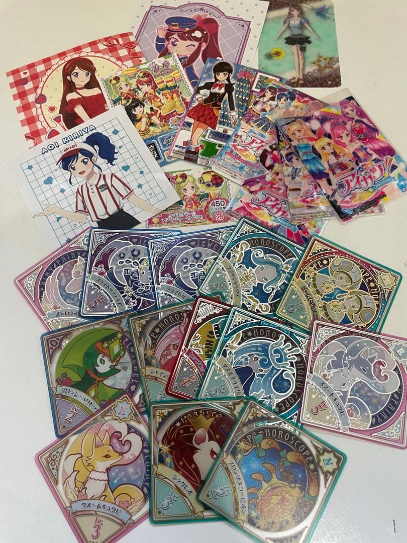 アイカツ カード まとめ売りアイカツ カード まとめ売り グッズ ステッカー