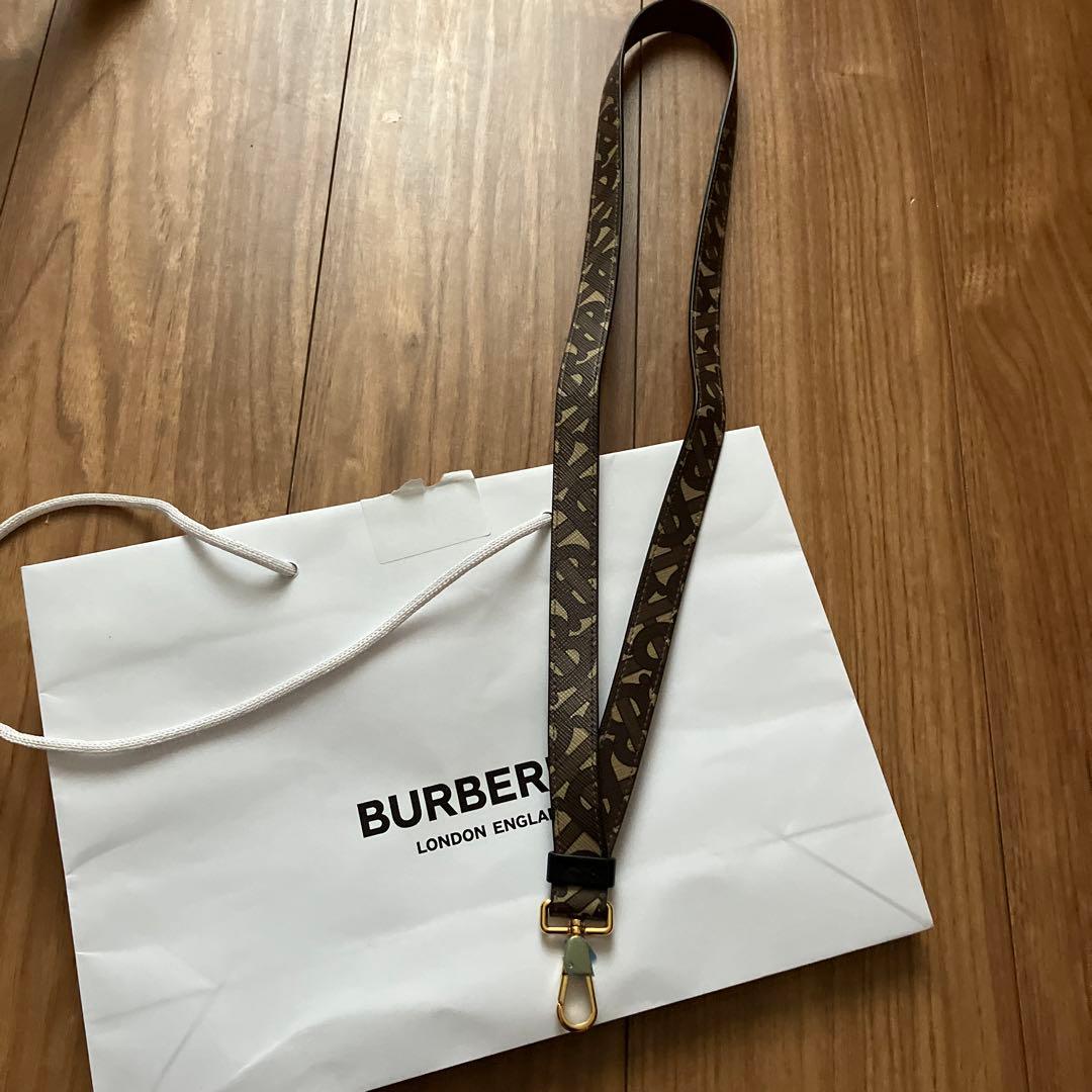 バーバリー　ストラップ　値下げ