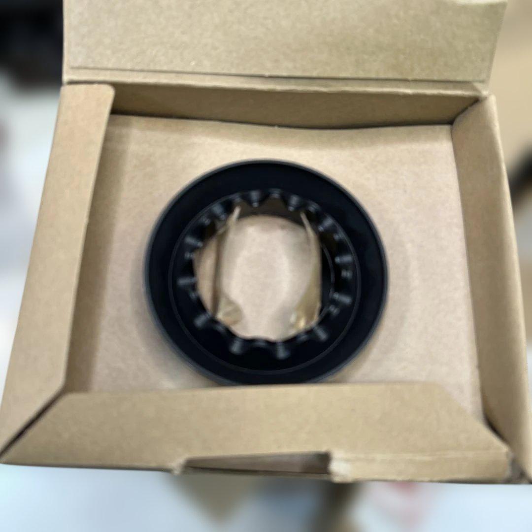 7033 【美品】Dyson ダイソン HD16 SBP ヘアドライヤー