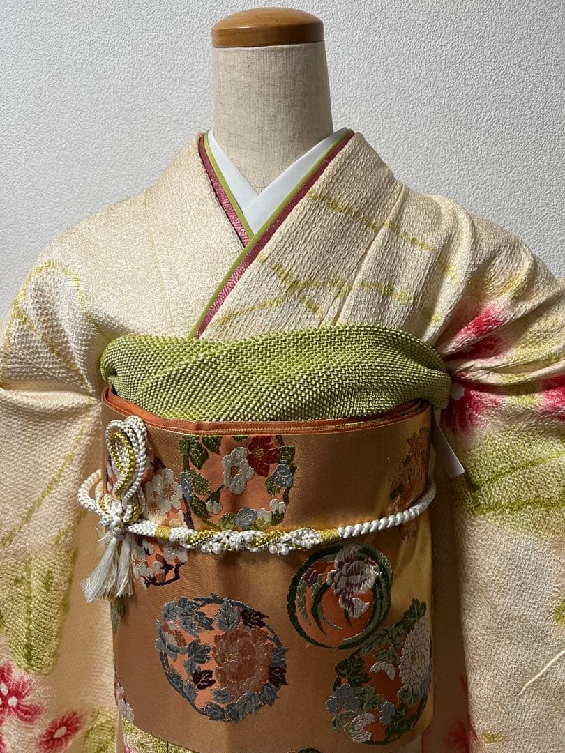 正絹総絞り振袖、長襦袢セット