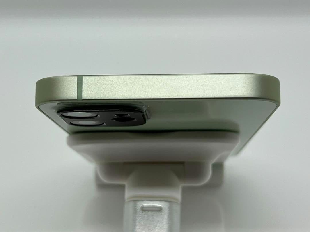 （美品） au iPhone12 64GB グリーン【SIMロック解除済】