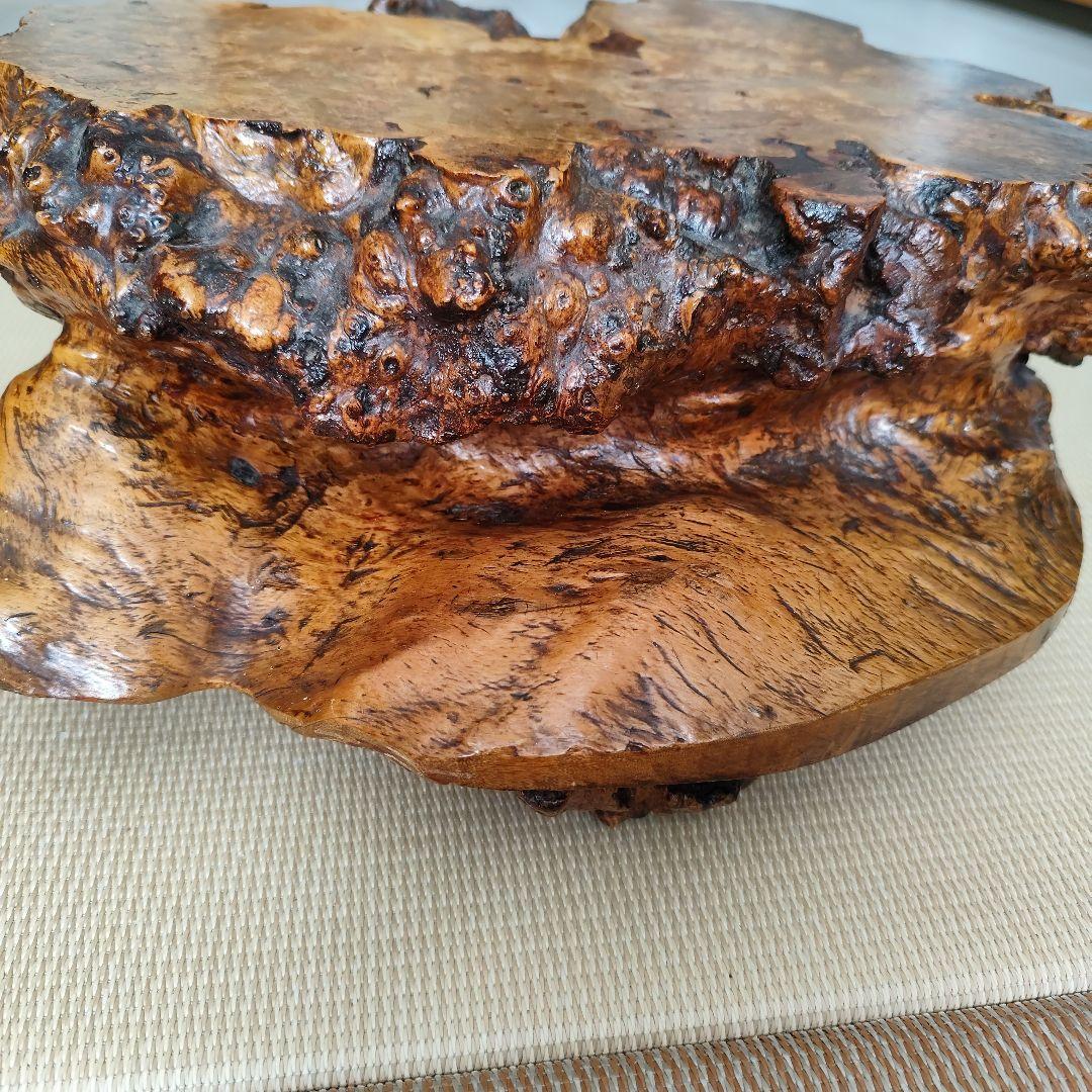 自然形状の木製飾台