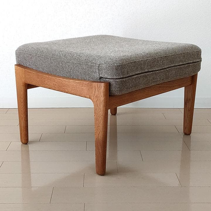 ハンス J ウェグナー オットマン GE290S