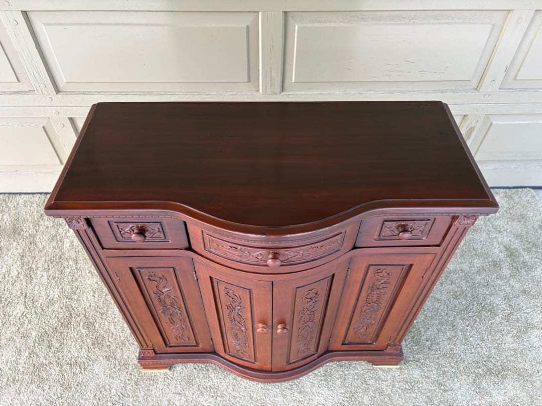 アンティーク調 木彫りコンソールキャビネット サイドボード 飾り棚