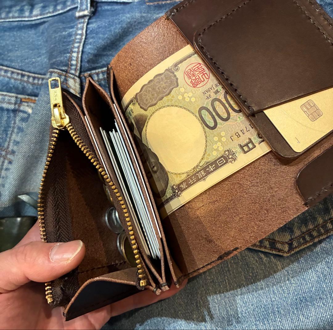 トラッカーウォレット　ミドル　イタリアンレザーブルガロ　アポロコンチョ