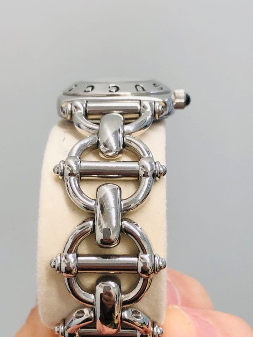 極美品！ グッチ GUCCI 6400L 腕時計 シルバー 箱付き