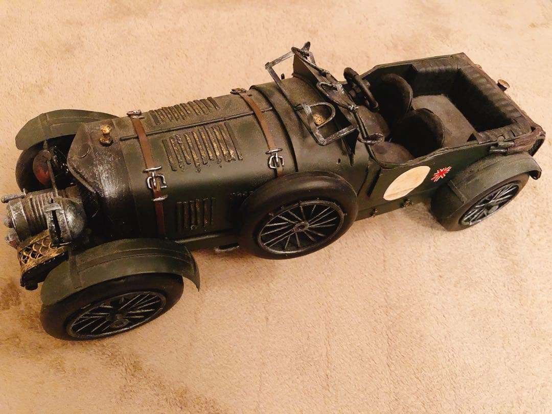 ヴィンテージ　ベントレー　ブリキの車
